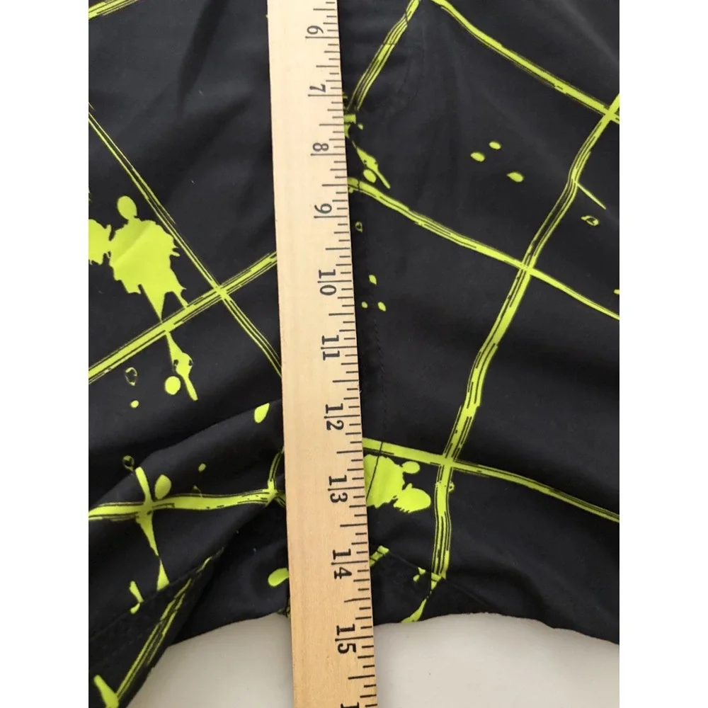 Maui and Sons black swim trunks with neon yellow/green graphic pattern Size 34